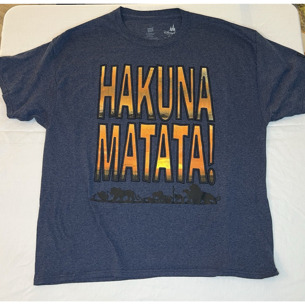 Disney " Hakuna Matata" Graphic Lion King Tee Shirt‎ blue Sz XL Animal Kingdom